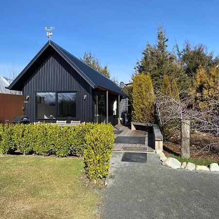Black Beech House With Stunning Outdoor Bath Lake Tekapo Exteriör bild